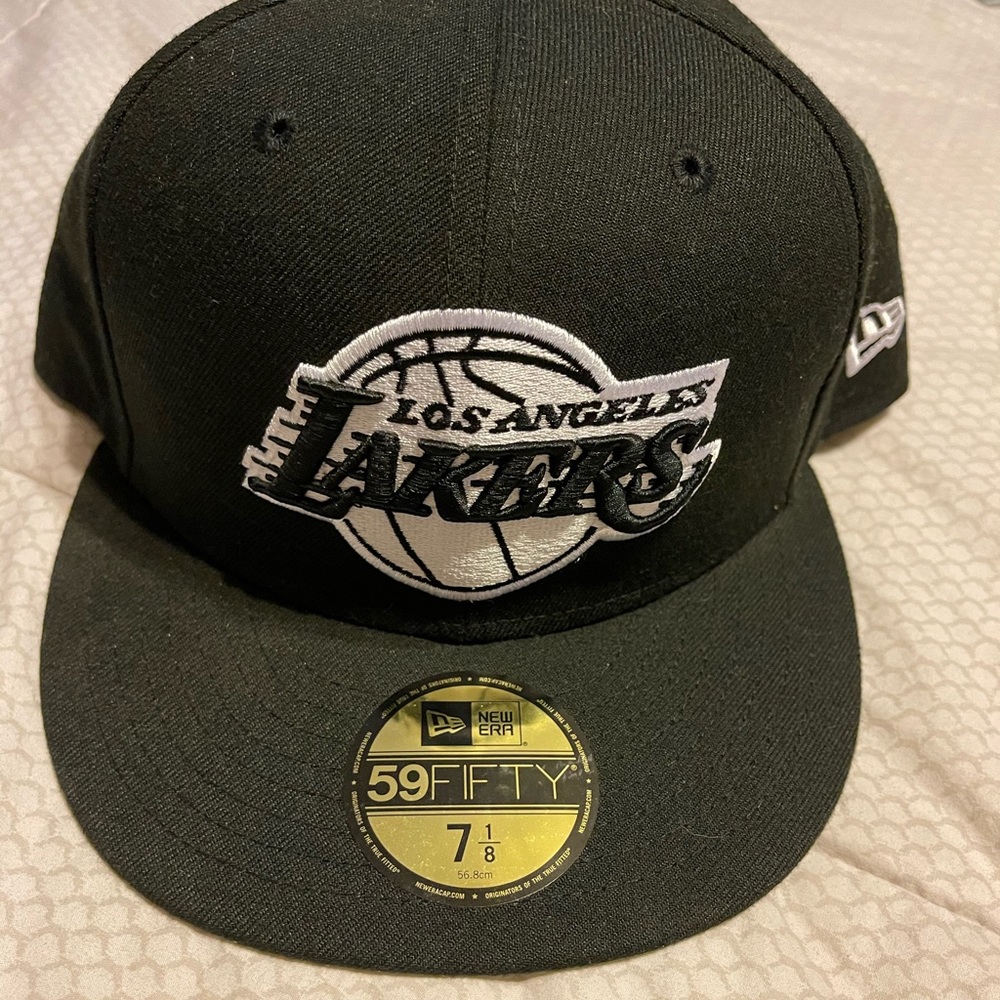 Los Angeles Lakers Fitted Hat